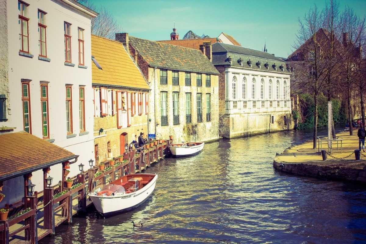 Konflik Timur Tengah Hambat Penerbangan dan Picu Lonjakan Harga Tiket